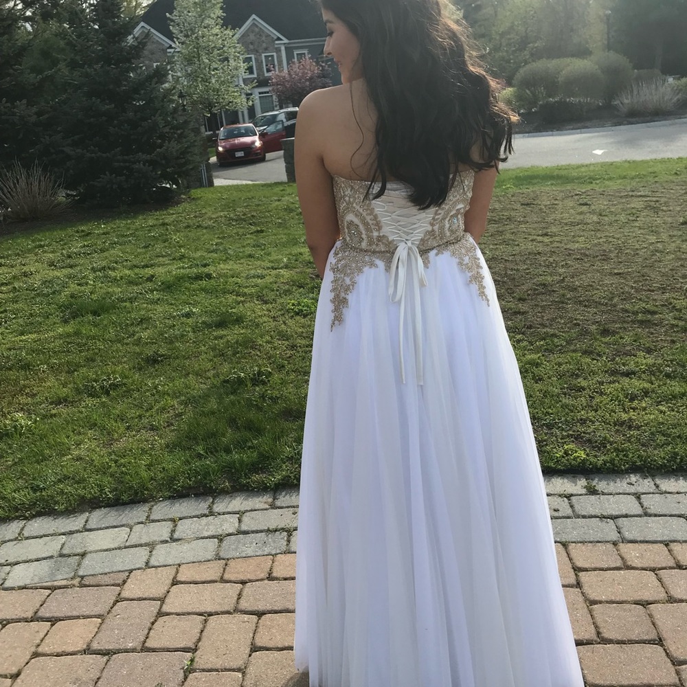 Prom dress - Picture 4 of 7